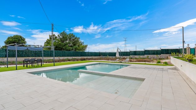 Revente - Villa -
Elche