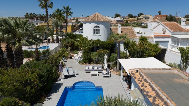 Revente - Villa -
Torrevieja - La Siesta