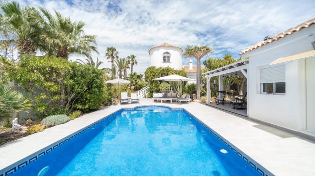 Revente - Villa -
Torrevieja - La Siesta