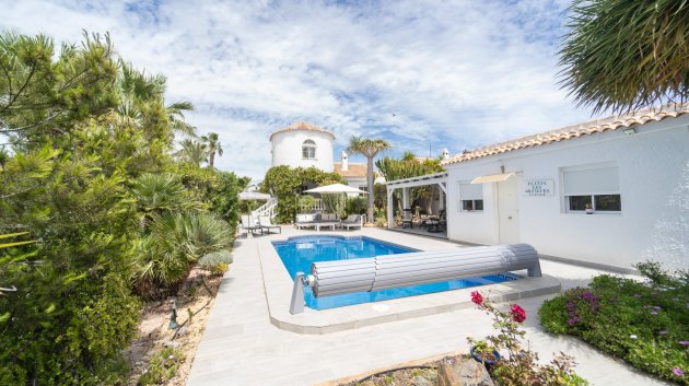 Revente - Villa -
Torrevieja - La Siesta