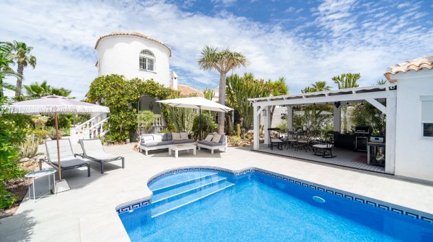 Revente - Villa -
Torrevieja - La Siesta