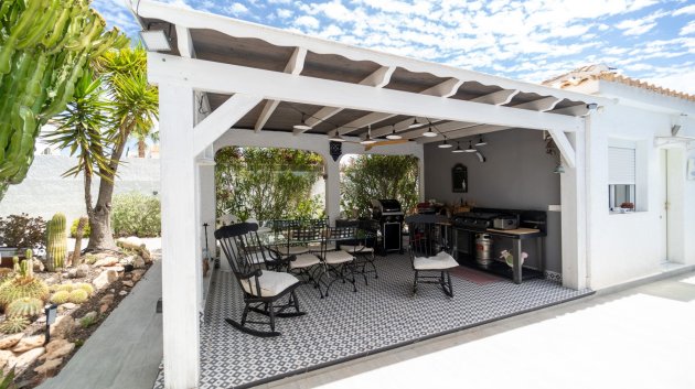 Revente - Villa -
Torrevieja - La Siesta