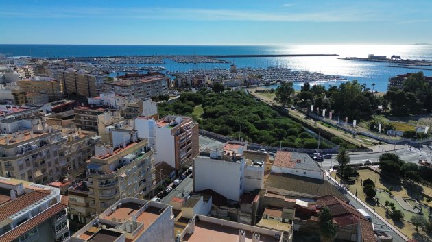 Reventa - Apartamentos -
Torrevieja