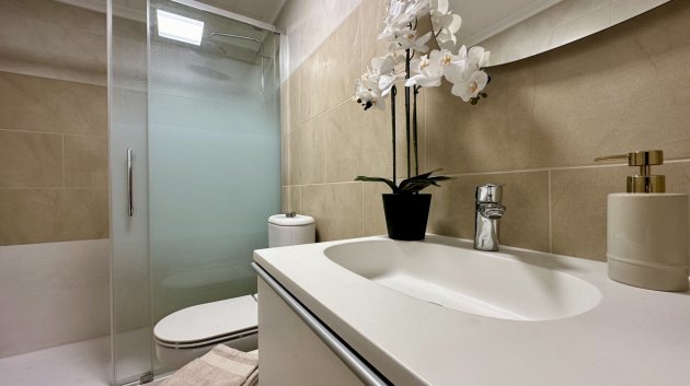 Reventa - Apartamentos -
Torrevieja