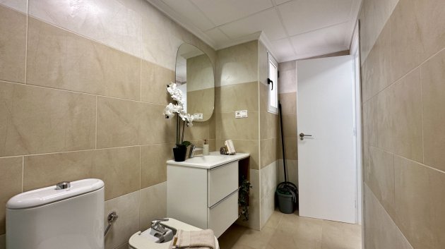 Reventa - Apartamentos -
Torrevieja