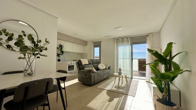 Reventa - Apartamentos -
Torrevieja