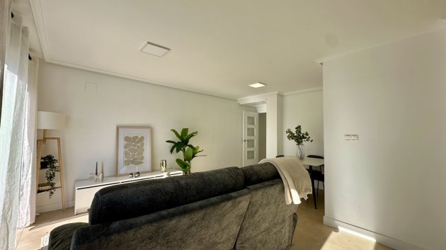 Reventa - Apartamentos -
Torrevieja