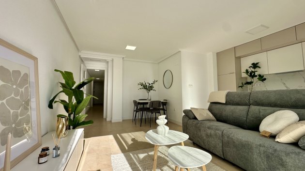 Reventa - Apartamentos -
Torrevieja