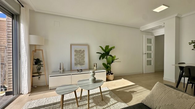 Reventa - Apartamentos -
Torrevieja