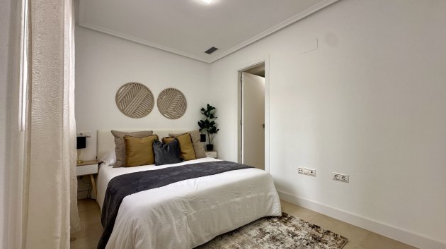 Reventa - Apartamentos -
Torrevieja