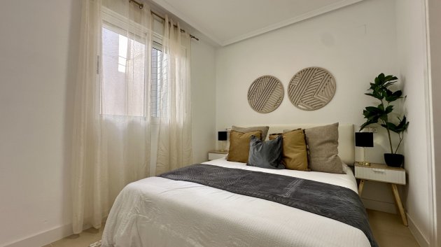 Reventa - Apartamentos -
Torrevieja