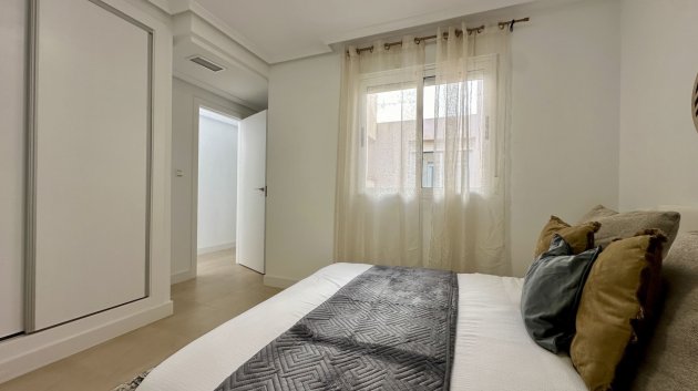 Reventa - Apartamentos -
Torrevieja