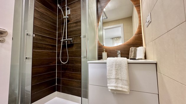 Reventa - Apartamentos -
Torrevieja