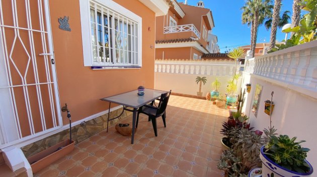 Reventa - Chalets -
Ciudad Quesada - Doña Pepa