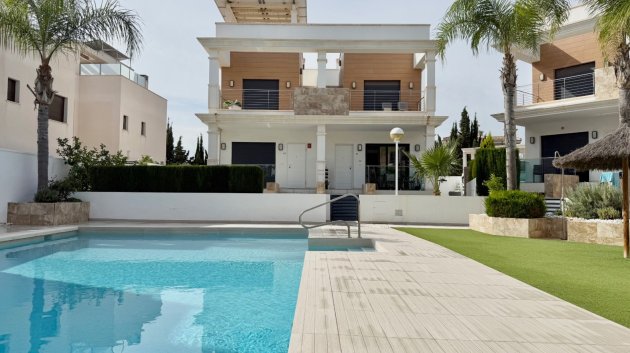 Revente - Maison de ville -
Ciudad Quesada - Lo Marabú