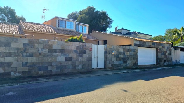 Revente - Villa -
Torrevieja - Cabo Cervera