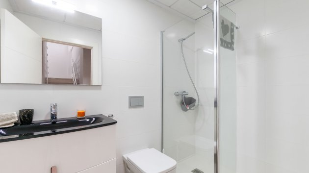 Revente - Villa -
Torrevieja - Aguas Nuevas