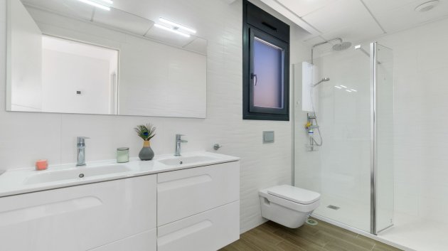 Revente - Villa -
Torrevieja - Aguas Nuevas