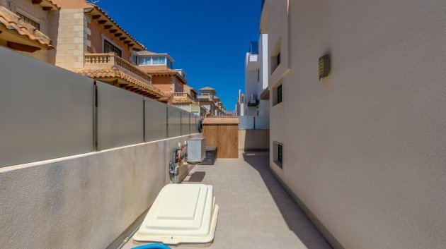 Revente - Villa -
Torrevieja - Aguas Nuevas