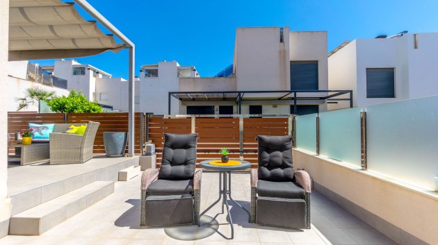 Revente - Villa -
Torrevieja - Aguas Nuevas