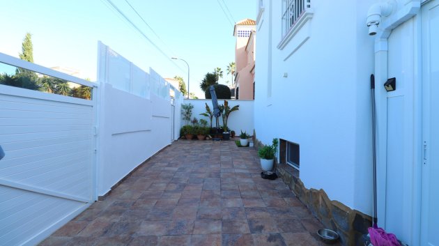 Revente - Villa -
Orihuela Costa - Villamartín