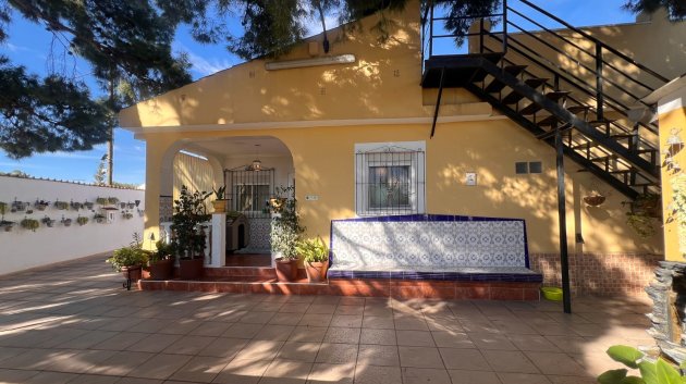 Revente - Villa -
Alicante - Moralet - Cañada del Fenollar