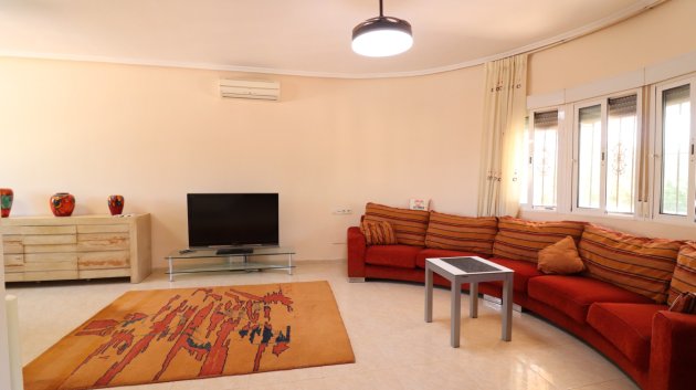 Reventa - Chalets -
Catral