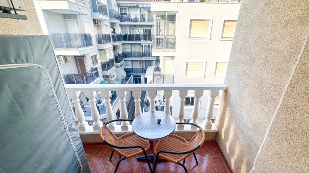 Reventa - Apartamentos -
Torrevieja - Center