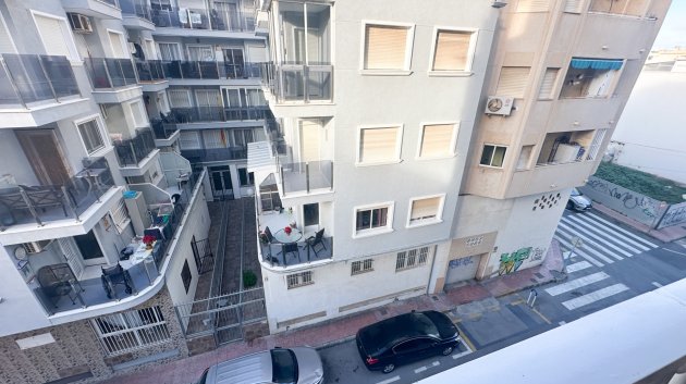 Reventa - Apartamentos -
Torrevieja - Center