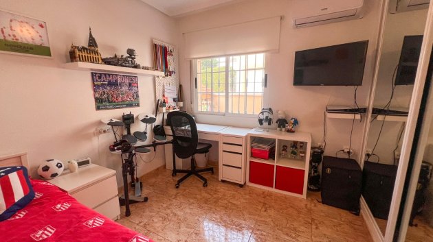 Reventa - Chalets -
Guardamar del Segura - El Raso