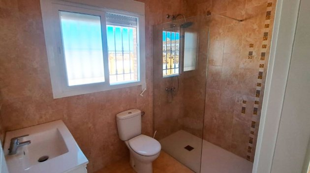 Resale - Villa -
Catral