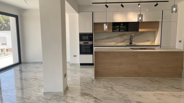 Reventa - Chalets -
Torrevieja - Los Balcones