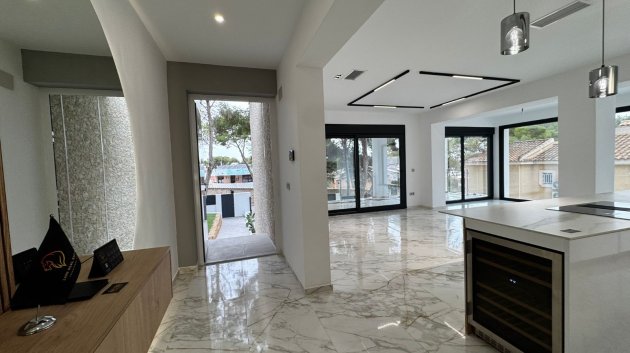 Reventa - Chalets -
Torrevieja - Los Balcones