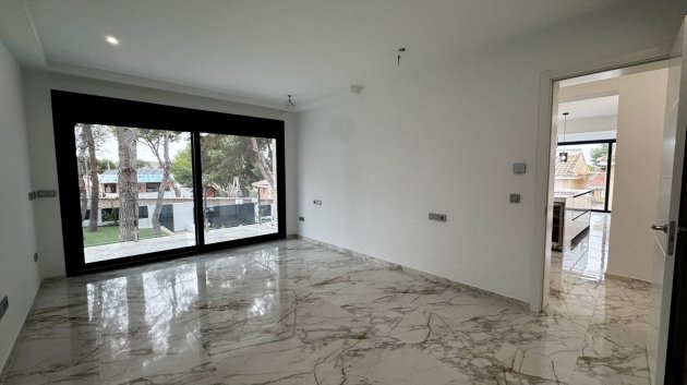 Reventa - Chalets -
Torrevieja - Los Balcones