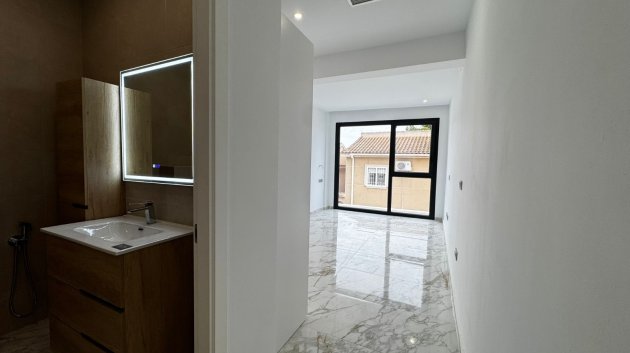 Reventa - Chalets -
Torrevieja - Los Balcones