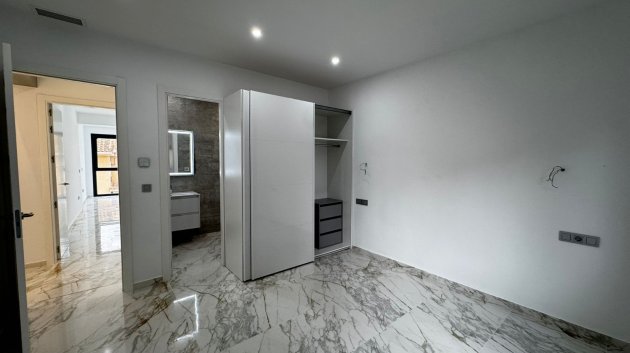 Reventa - Chalets -
Torrevieja - Los Balcones