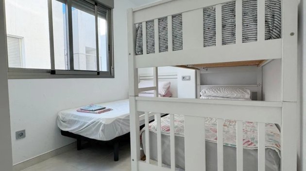 Resale - Villa -
Los Alcazares