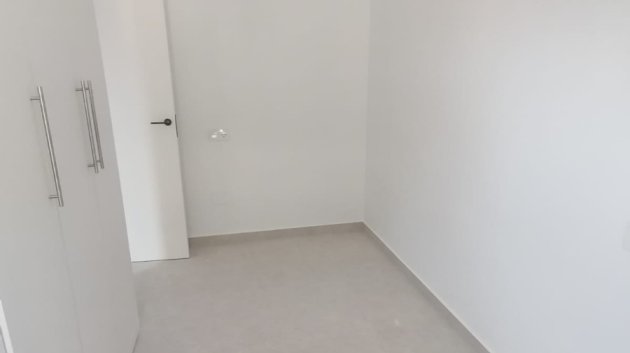 Reventa - Apartamentos -
Torrevieja - La Mata