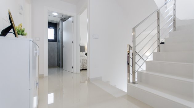 Obra nueva - Chalets -
San Miguel de Salinas