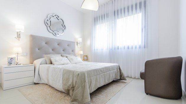 Obra nueva - Chalets -
San Miguel de Salinas