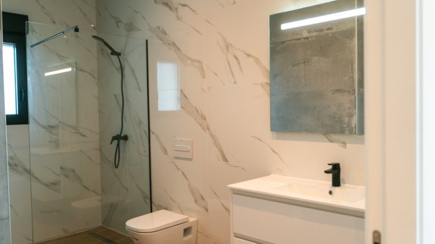 Obra nueva - Chalets -
Pinoso