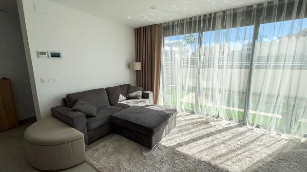 Resale - Villa -
Benijofar