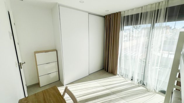 Resale - Villa -
Benijofar