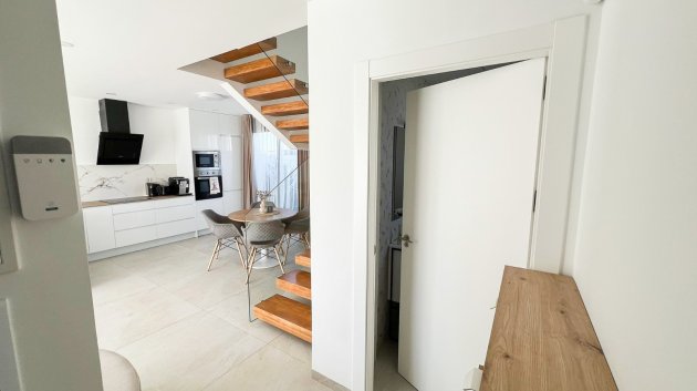 Resale - Villa -
Benijofar