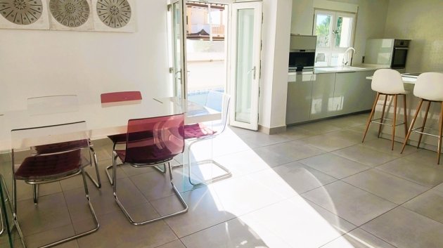 Revente - Villa -
Torrevieja - Los Balcones