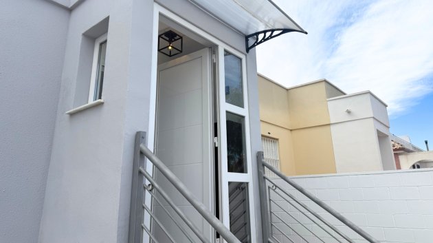 Reventa - Chalets -
Torre Pacheco - Sierra Golf