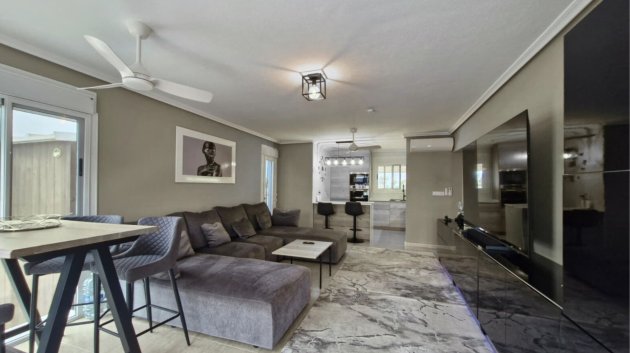 Reventa - Chalets -
Torre Pacheco - Sierra Golf