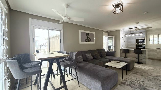 Reventa - Chalets -
Torre Pacheco - Sierra Golf