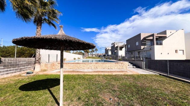 Resale - Townhouse -
Torrevieja
