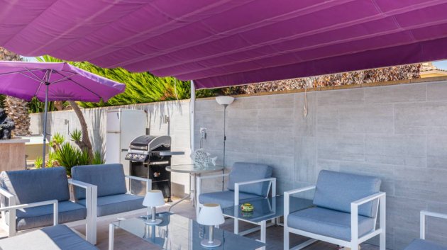 Resale - Villa -
Catral